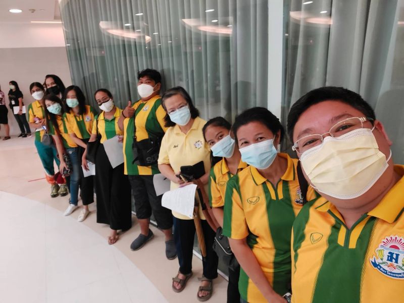 ผู้อำนวยการ นำคณะครูและบุคลากรโรงเรียนเทพศิรินทร์ เข้ารับ การฉีดวัคซีนป้องกันโรคไวรัสโคโรนา 2019 (COVID-19) เข็มที่ 2